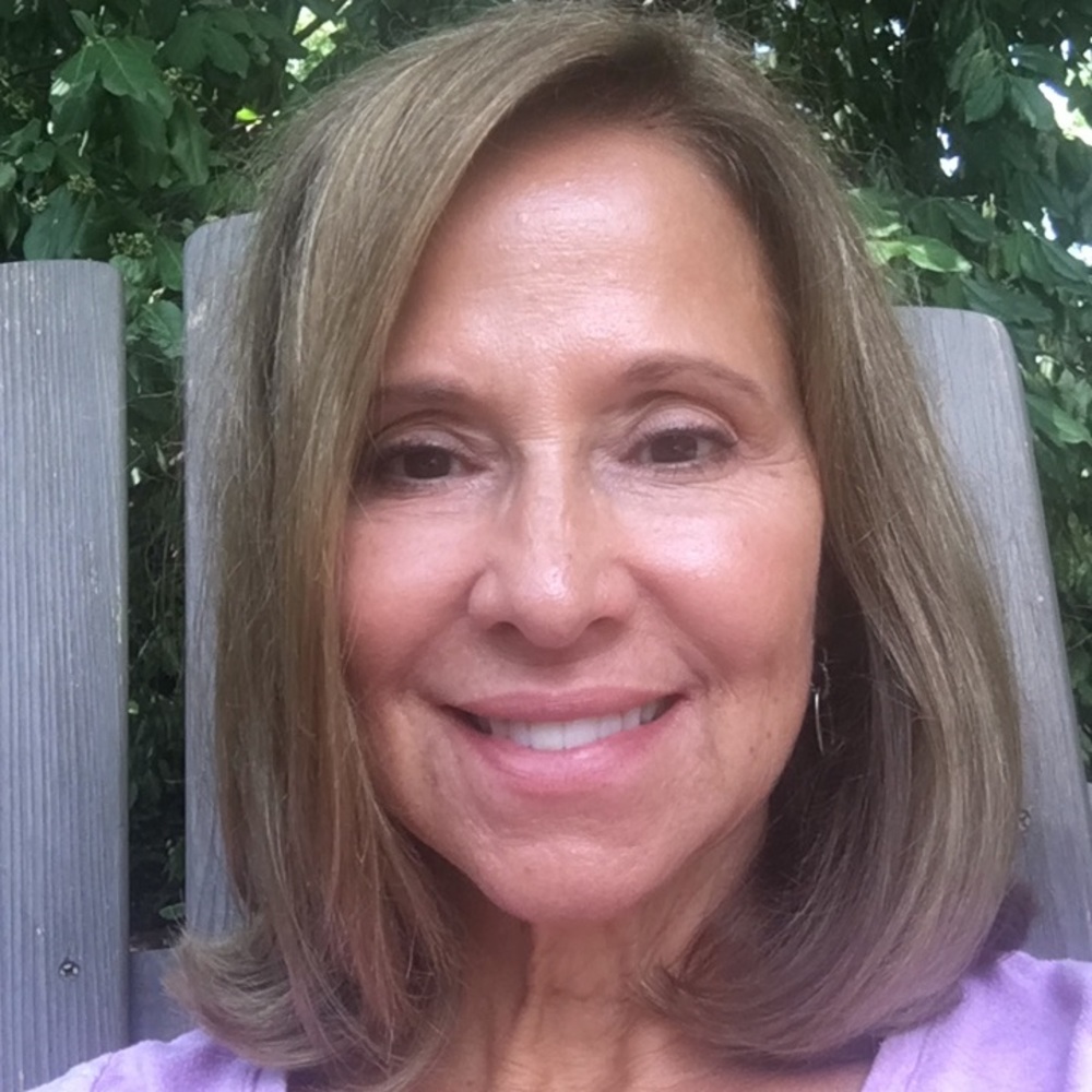 Meet your Posher, Monica
